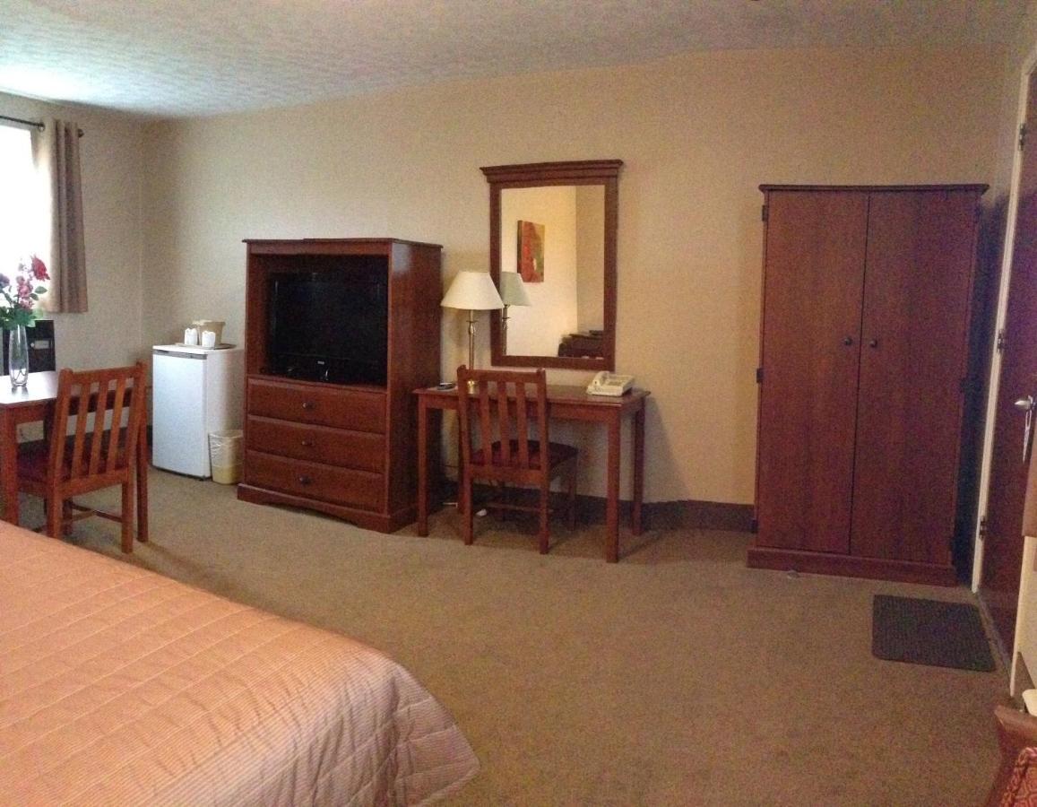 Majers Motel Стратфорд Номер фото